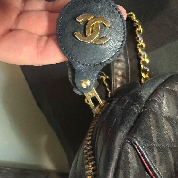 Vintage CHANEL Double Chain Matelasse Quilted Bag - Picture 6 of 16